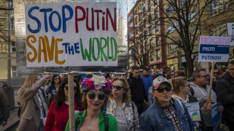 Thousands of Russians rally against Putin in Prague