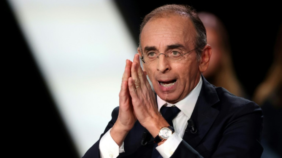 M&aacute;s all&aacute; de Macron, Le Pen y M&eacute;lenchon, los otros candidatos de la presidencial en Francia