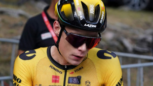 Cyclisme: Vingegaard touch&eacute; aussi aux poumons