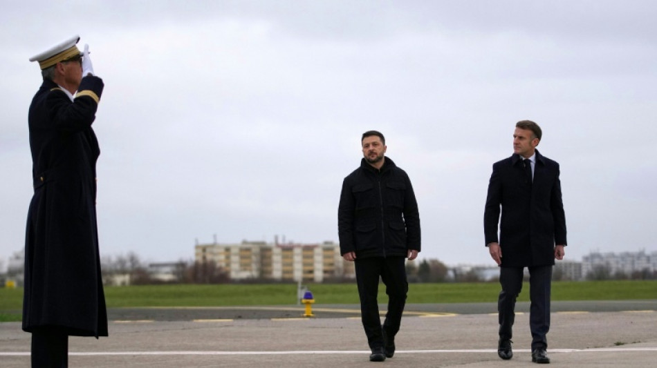 "Historisches" Rüstungsabkommen geplant: Selenskyj zu Besuch in Frankreich eingetroffen