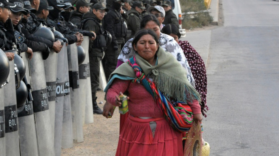 Seguidores de Evo Morales marchan en Bolivia para defender su candidatura