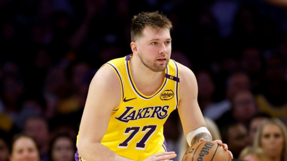Luka Doncic assina extens&atilde;o de contrato com o Los Angeles Lakers