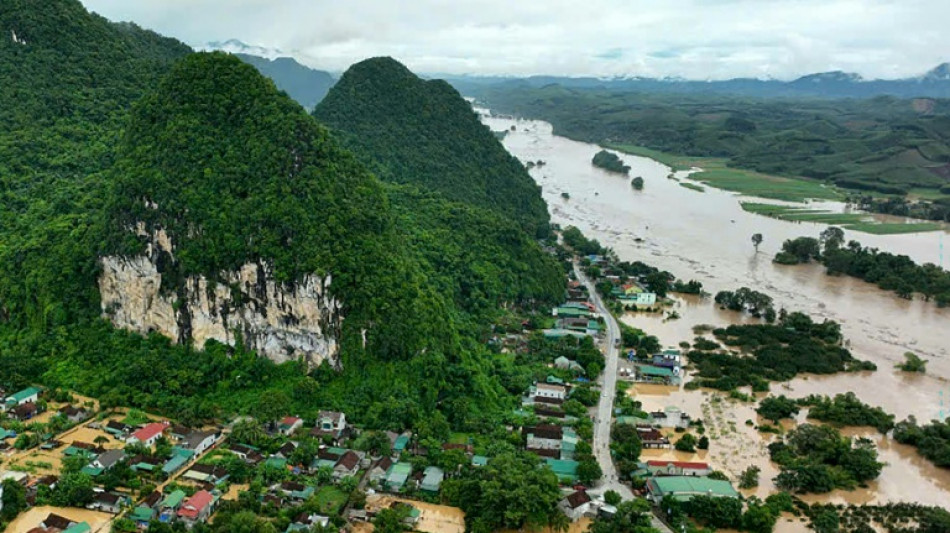 Mindestens drei Tote durch Tropensturm "Wipha" in Vietnam