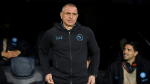 Napoli perde na visita ao Empoli (1-0) e fica mais longe da classifica&ccedil;&atilde;o para Champions