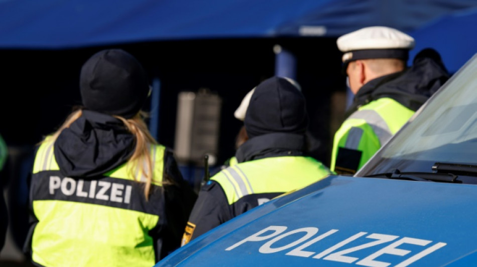 Bande stiehlt rund 15 Tonnen Waln&uuml;sse in Hamburg - zw&ouml;lf Festnahmen