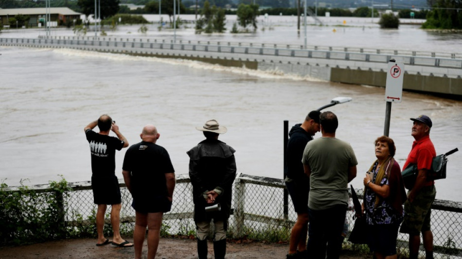 Inondations en Australie: 200.000 personnes pri&eacute;es d'&eacute;vacuer, Sydney &eacute;pargn&eacute;e