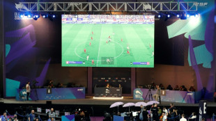 China dreams of football glory at last... in gaming