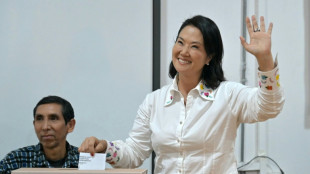 Peru presidential runoff too close to call 