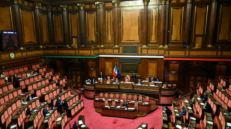 Dl accise: voto finale al Senato in terza lettura, &egrave; legge con 79 s&igrave; e 51 no
