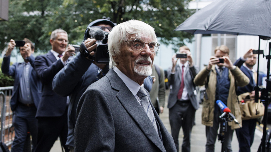 F1: Ecclestone punge Hamilton 'alla Ferrari non durer&agrave; due anni'