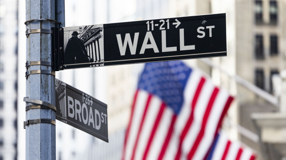 Wall Street apre debole, Dj -0,36%, Nasdaq +0,21%
