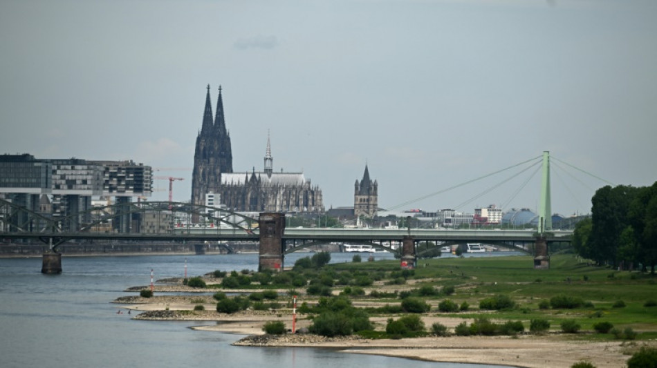 Durchsuchung bei 14-J&auml;hrigem in K&ouml;ln wegen Verbreitens von IS-Symbolen im Internet