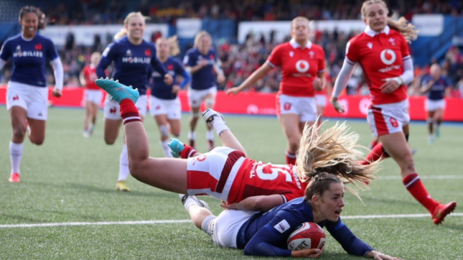 Tournoi des six nations f&eacute;minin: les Bleues, victorieuses &agrave; Cardiff, s'offrent une finale 