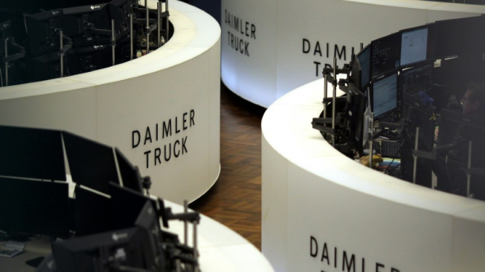 Daimler pasar&aacute; p&aacute;gina en 2030 a los autobuses diesel en Europa