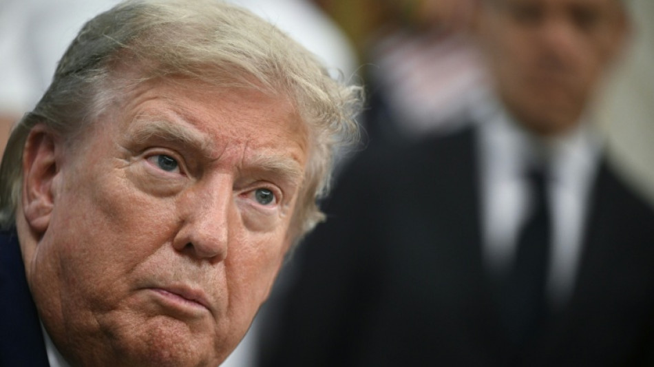 'Talvez eu fa&ccedil;a, talvez n&atilde;o', diz Trump sobre ataques ao Ir&atilde;