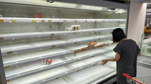 Hong Kong cierra escuelas y suspende vuelos ante el supertif&oacute;n Ragasa