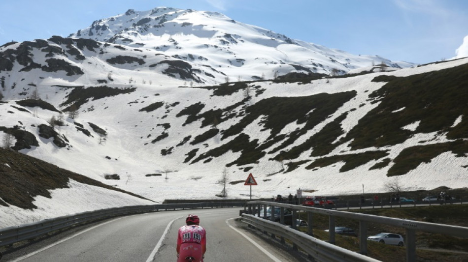 Tour d'Italie: Pogacar &eacute;crase le peloton et le peloton applaudit