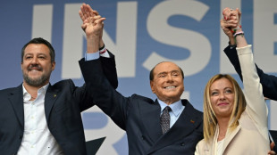 Italienische Rechte schw&ouml;ren sich bei Abschlusskundgebung auf Wahlsieg ein