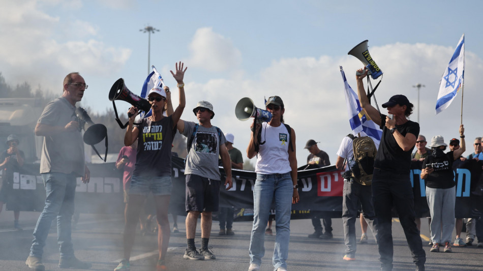 Tafferugli a proteste in Israele,almeno 32 dimostranti arrestati