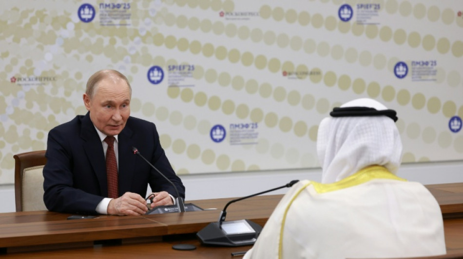 La OPEP+ aumenta su producción de petróleo en 137.000 barriles diarios