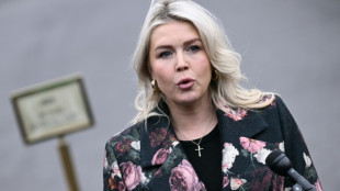 After pope's remark, White House defends praying for US troops