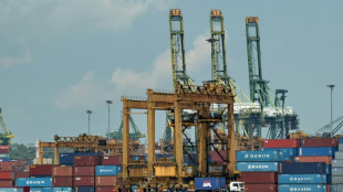 Stocks, dollar mixed tracking Fed, tariffs, results