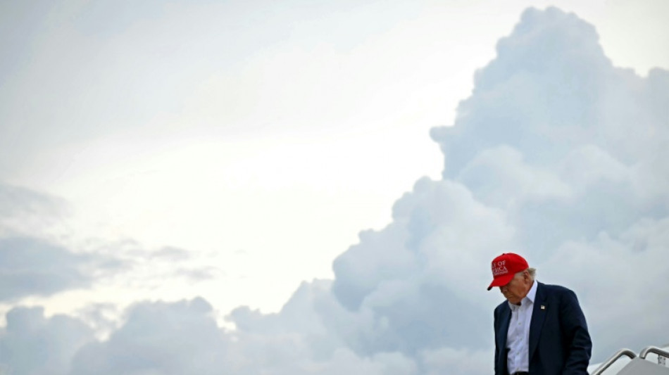 Trump confronté aux doutes dans son camp sur sa "grande et belle loi"