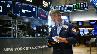 Wall Street dans l'attente de nouvelles annonces douani&egrave;res
