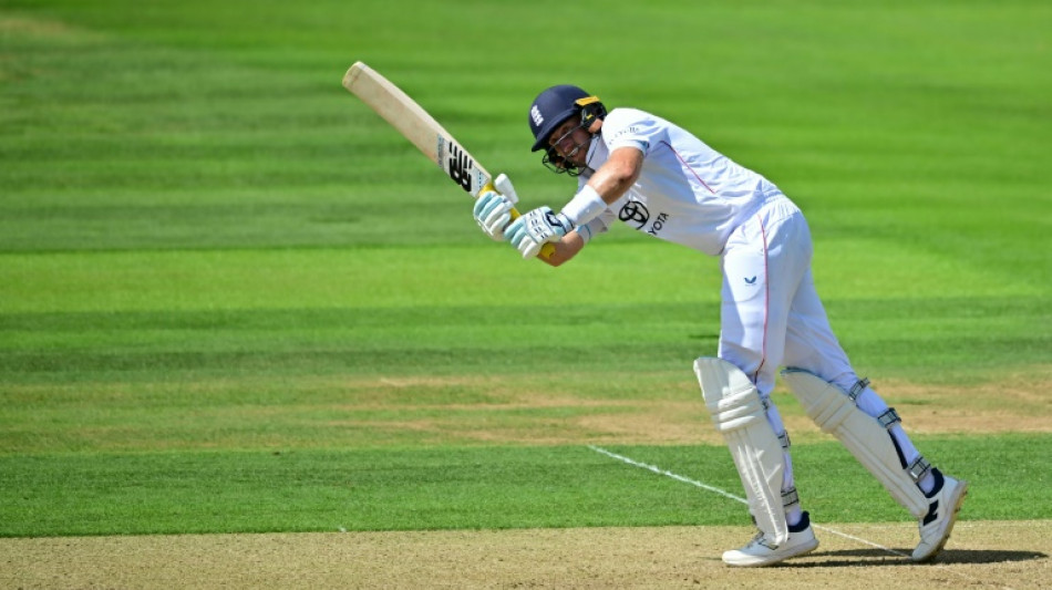 Root's 99 not out keeps India at bay in third Test