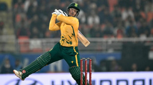 De Kock stars as South Africa win big to level India T20 series