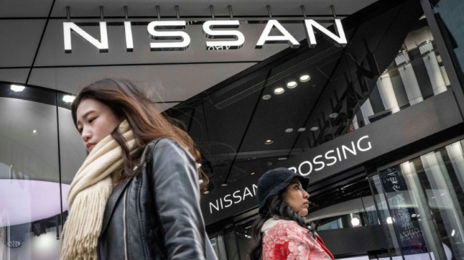 Nissan bondit en Bourse dans l'espoir d'un recours &agrave; Tesla, Moody's abaisse sa note