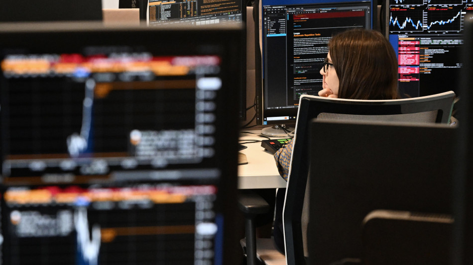 Lo spread tra Btp e Bund apre poco mosso a 76 punti
