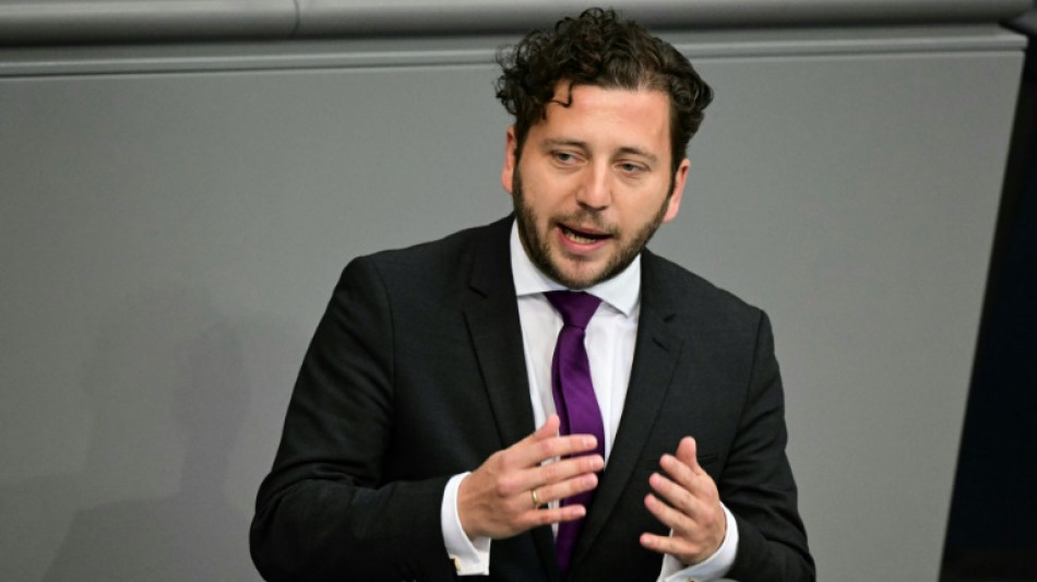 Gr&uuml;nen-Chef lobt Au&szlig;enpolitik des Kanzlers - Kritik an innenpolitischem Wirken