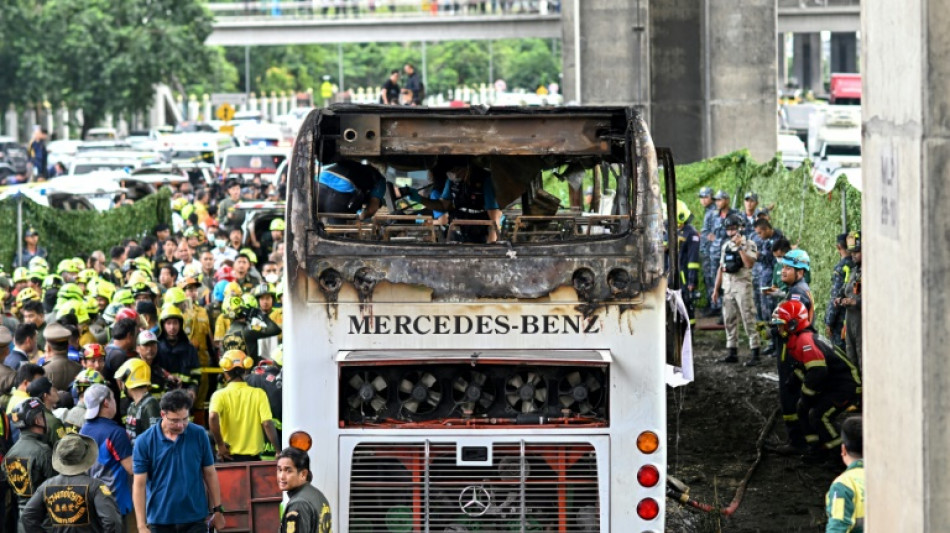 Tha&iuml;lande: au moins 23 morts dans l'incendie d'un car scolaire