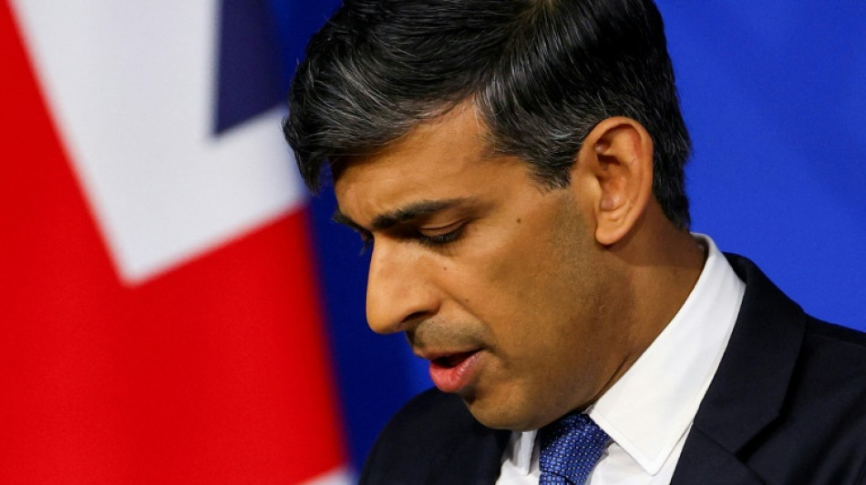 Plano para expulsar imigrantes a Ruanda &eacute; aprovado no Parlamento brit&acirc;nico