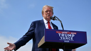 Trump "sano y salvo" tras tiroteo en sus inmediaciones, seg&uacute;n su campa&ntilde;a