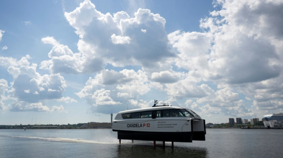 Suecia prueba un barco que se eleva sobre patines y es 100% el&eacute;ctrico