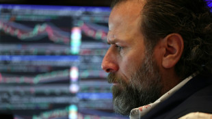 Wall Street ouvre mitigée, retour des doutes concernant l'IA