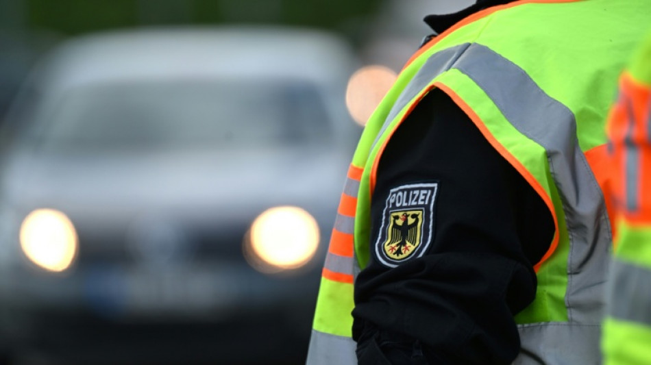 Autobahn in die Schweiz wegen Polizei-Einsatzes gesperrt - SWR meldet zwei Festnahmen