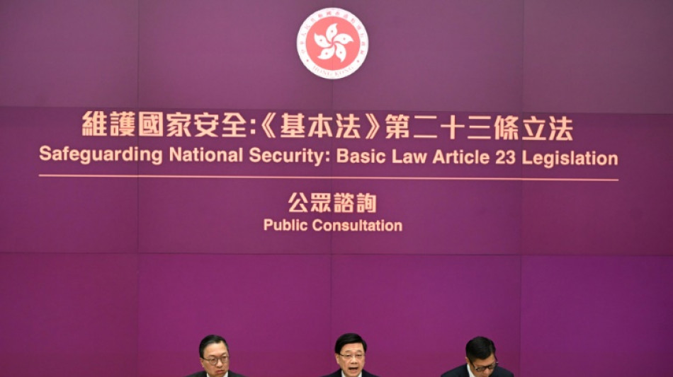 Hong Kong prop&otilde;e penas de pris&atilde;o perp&eacute;tua em nova lei de seguran&ccedil;a nacional
