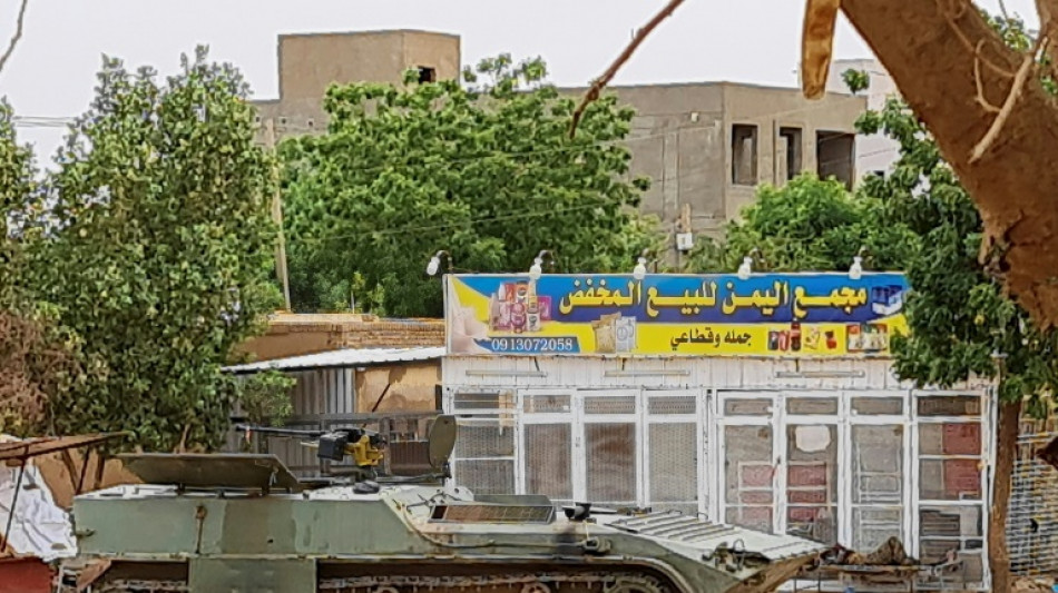 Combatentes no Sud&atilde;o prolongam tr&eacute;gua, que n&atilde;o &eacute; respeitada