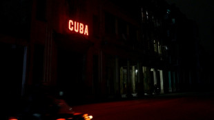 En pleno apag&oacute;n, presidente de Cuba advierte contra "alteraci&oacute;n del orden"