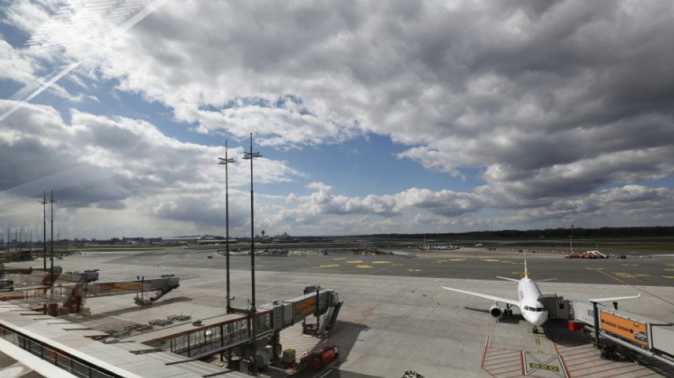 Rauchentwicklung im Triebwerk: Boeing muss in Hamburg au&szlig;erplanm&auml;&szlig;ig landen