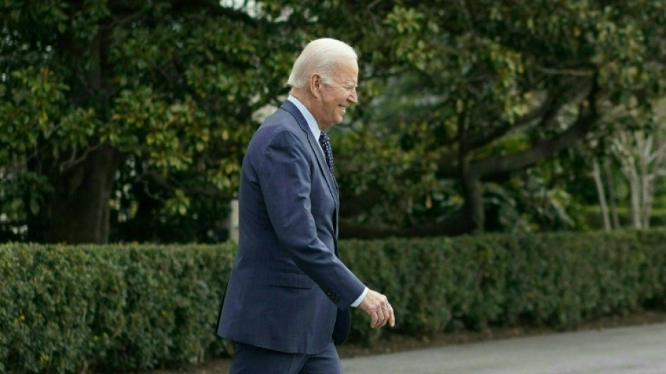 Biden se somete a un chequeo m&eacute;dico