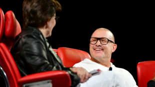 OpenAI s'attaque aux appareils connect&eacute;s, avec le designer historique d'Apple aux commandes