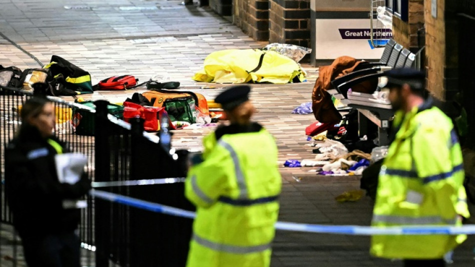 El autor del ataque con cuchillo en un tren inglés fue acusado por otras agresiones previas