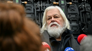 Paul Watson promete nueva campa&ntilde;a para acabar con la caza de ballenas