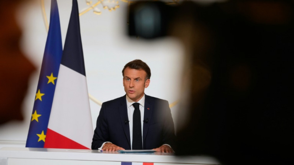 Macron d&eacute;fend "le droit d'Isra&euml;l &agrave; se prot&eacute;ger" mais doit reporter sa conf&eacute;rence sur l'Etat palestinien