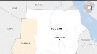Au sud de Khartoum coup&eacute; du monde, la peur et la mort