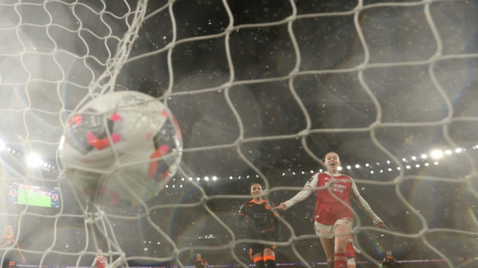 Los clubes gastaron m&aacute;s de 1.900 millones de d&oacute;lares en la ventana de fichajes de enero